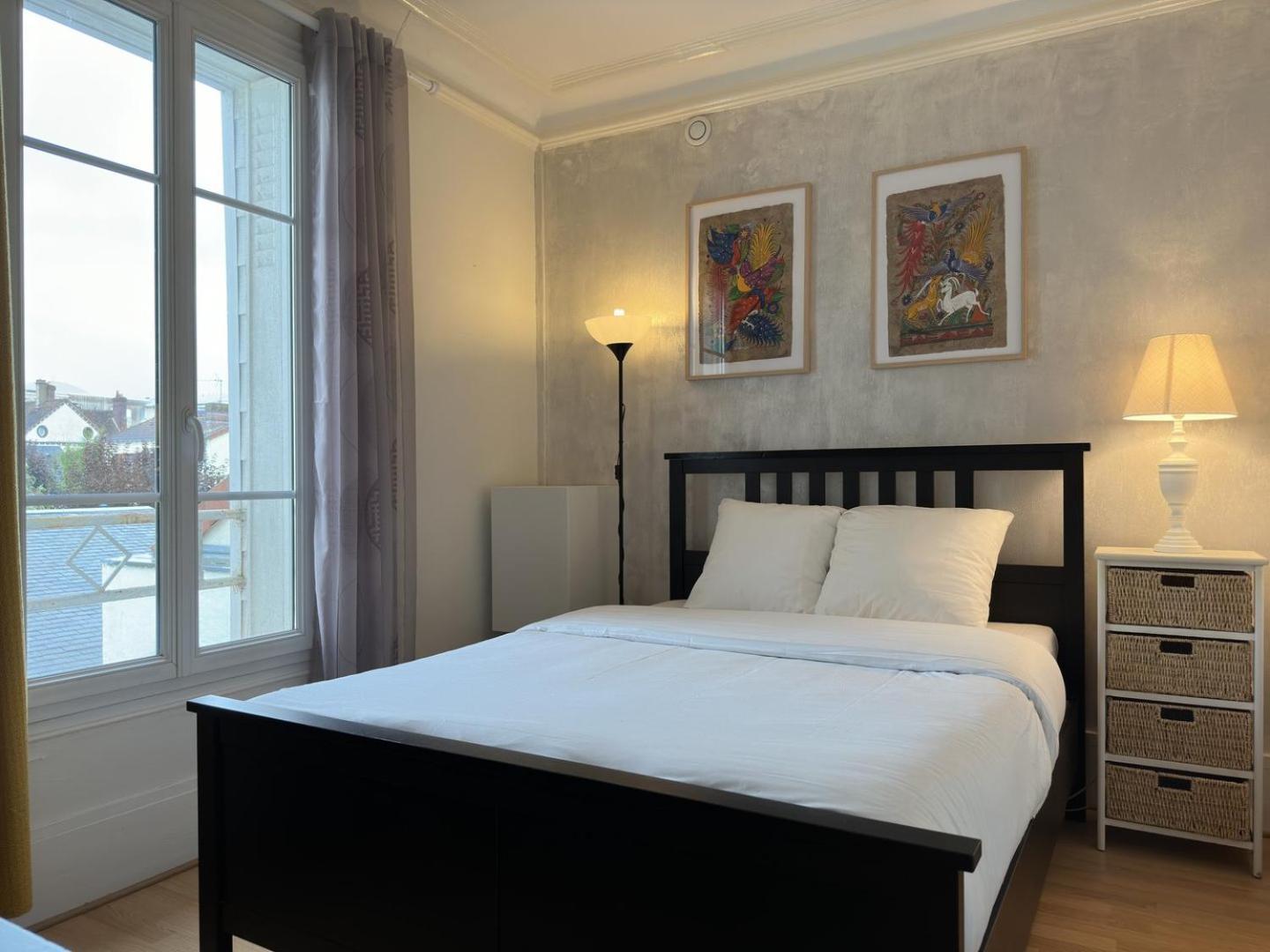 Hotel La Maison Des Lumieres Chartres Esterno foto