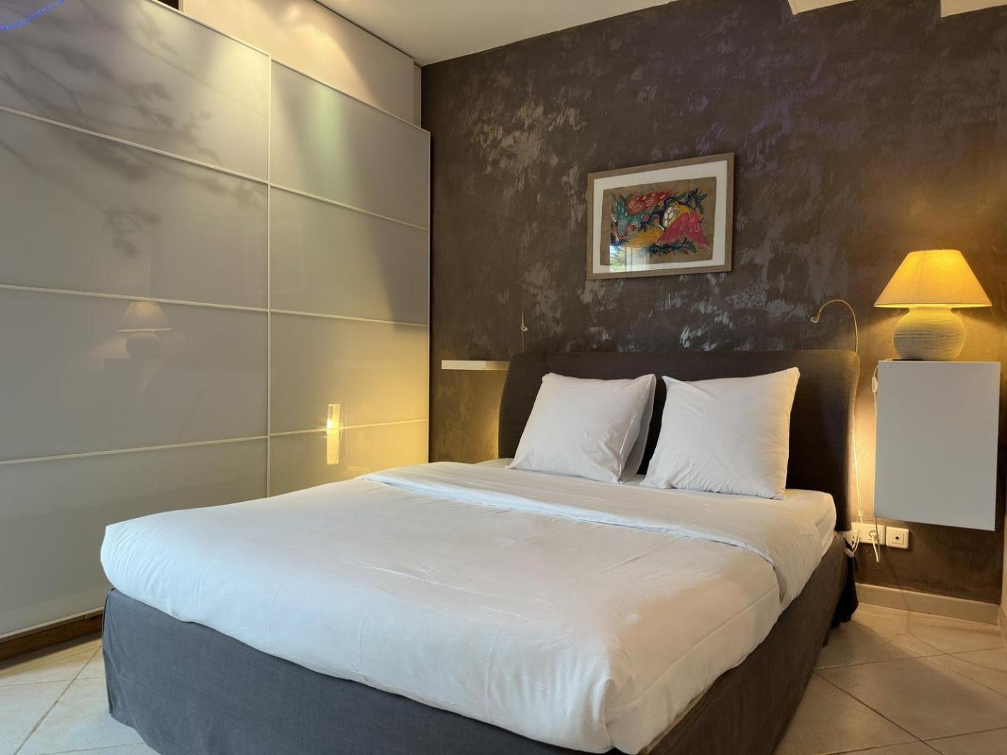 Hotel La Maison Des Lumieres Chartres Esterno foto